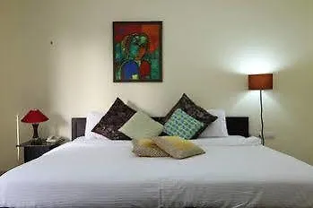 호텔 Fabhotel Mayarch Sushant Lok 구르가온